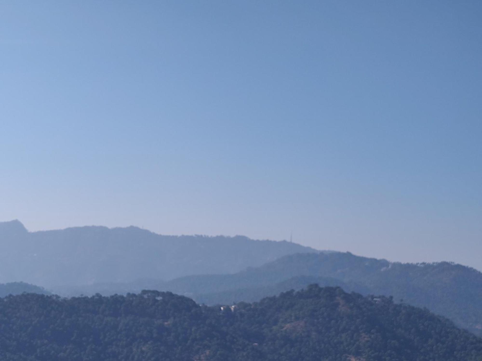 Hotel Le Halcyon , Kasauli Солан Экстерьер фото