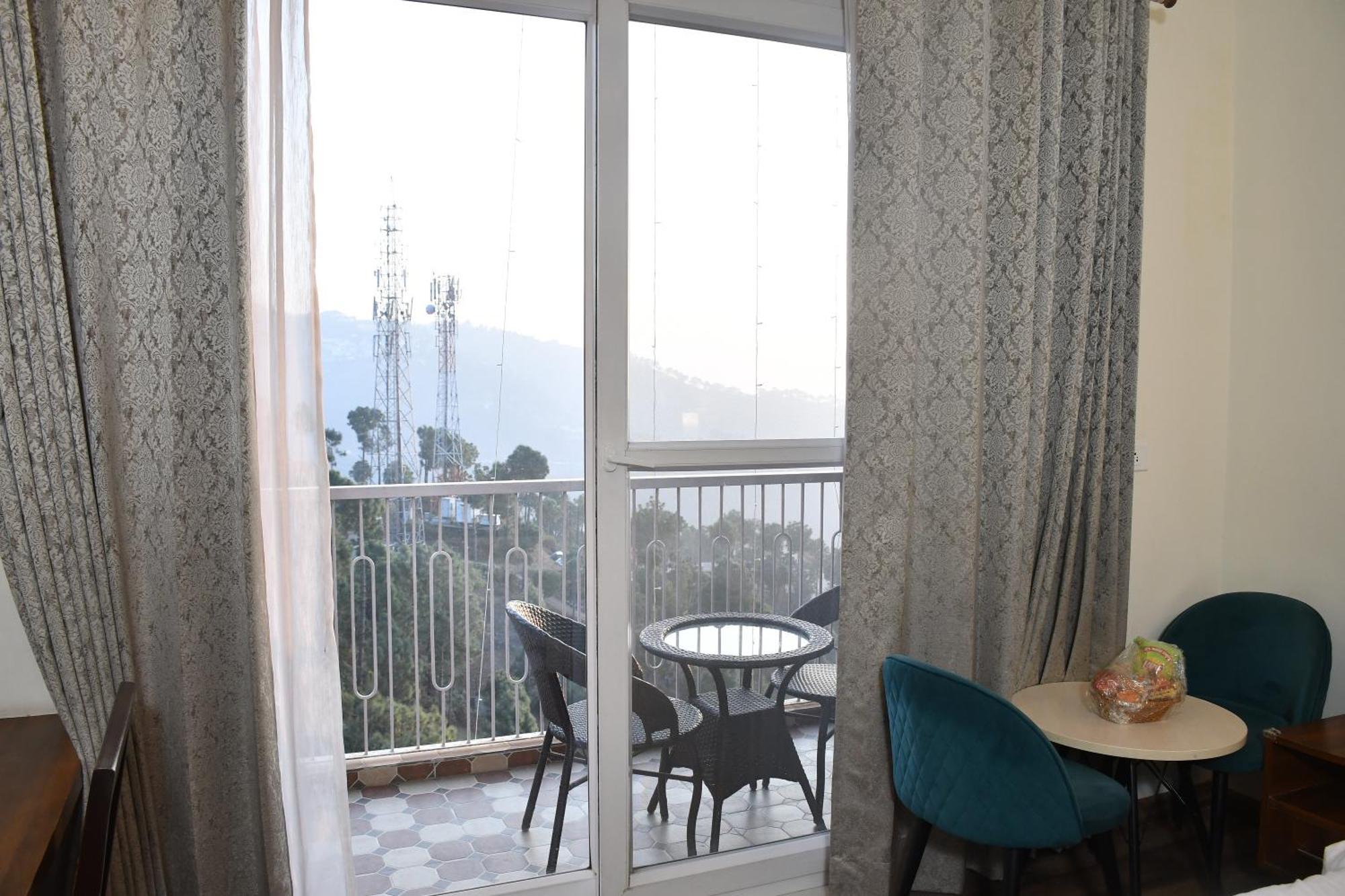 Hotel Le Halcyon , Kasauli Солан Экстерьер фото